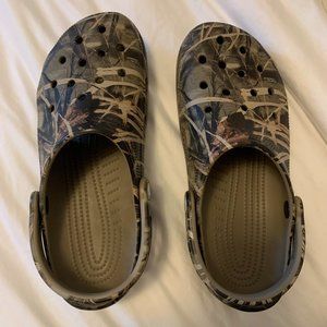 Camo Realtree Crocs Womens 11, Mens 9 - like new